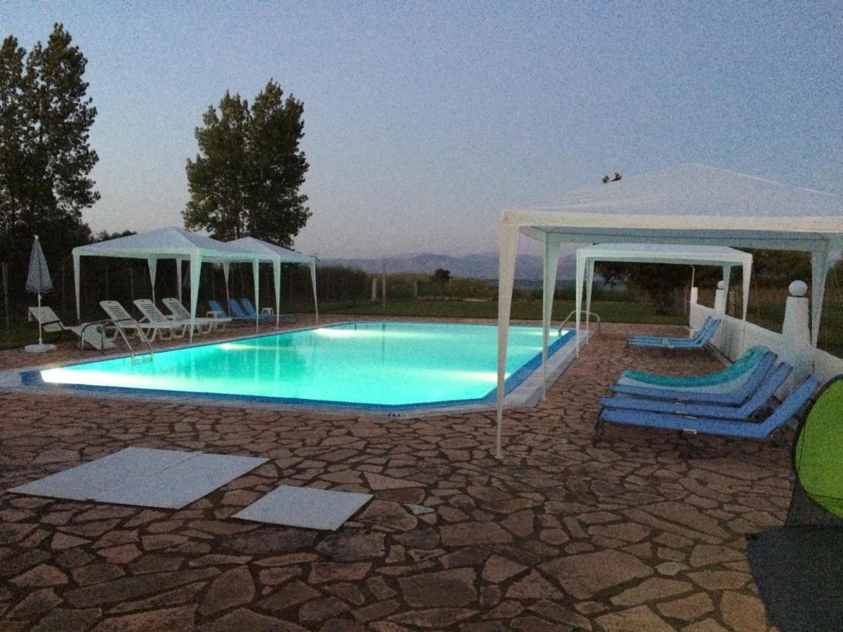 Avra Beach Apartments レフキンミ エクステリア 写真